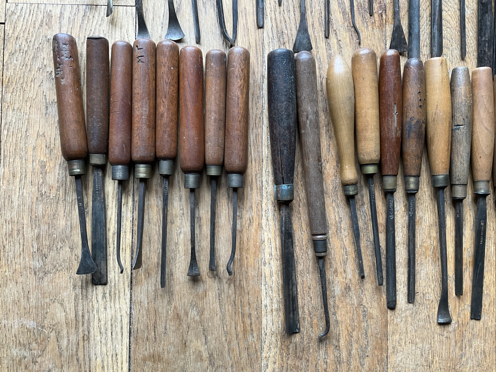LARGE QUANTITY OF VINTAGE CARVING CHISELS 48, ADDIS, HERRING BROS . eBay