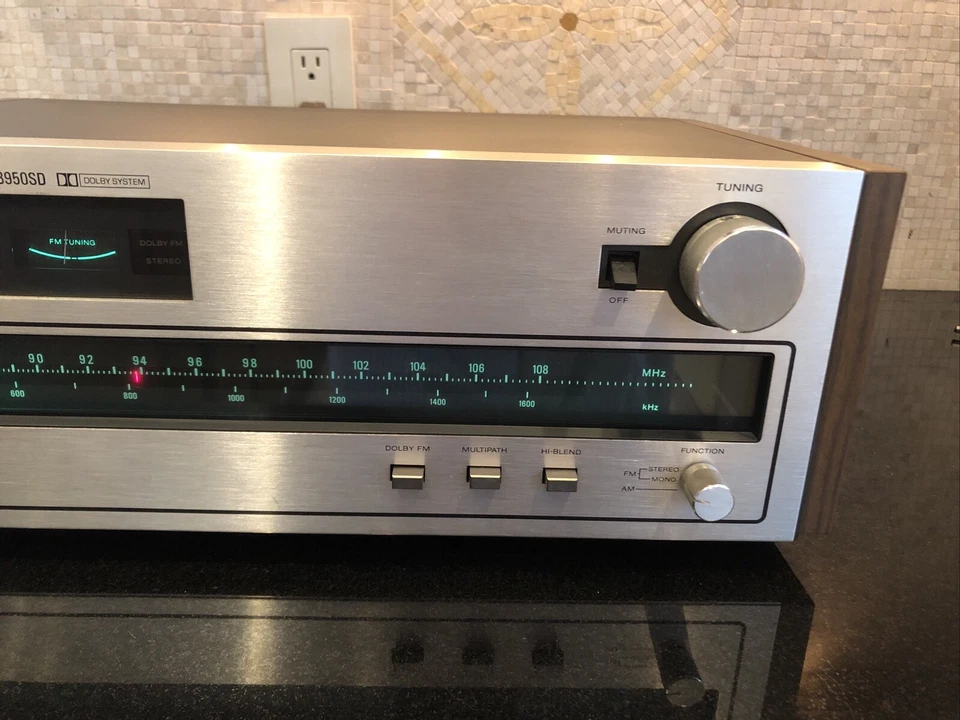 Sony FM Stereo FM-AM Tuner ST-3950SD Perfect Working Condition - image 4 of 4