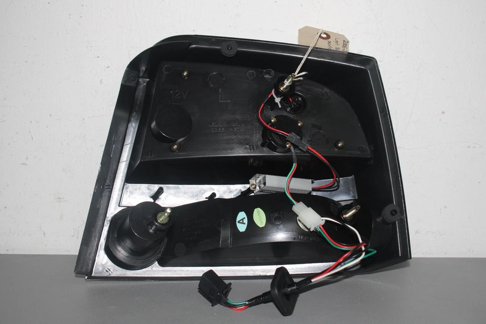 2006 2007 2008 DODGE CHARGER LEFT SIDE TAIL LIGHT WITH LED - Image 4 of 4