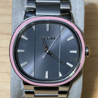 Nixon The Capital 