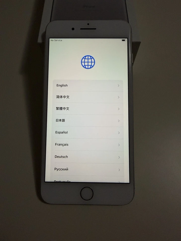 Apple iPhone 7 Plus - 32GB - Argento (Sbloccato) - Immagine 3 di 4