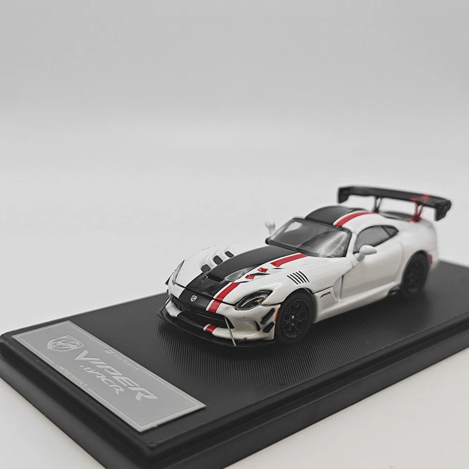 Hone Model 1/64 Dodge VIPER ACR Alloy Die Casting Car Model Ornament Gift - Image 3 of 4