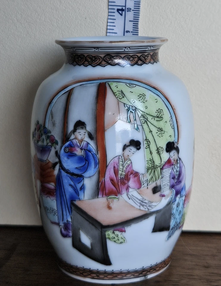 Vintage Republic Of China Porcelain Vase With  Qianlong Mark Eggshell Po G2U - Image 2 of 4