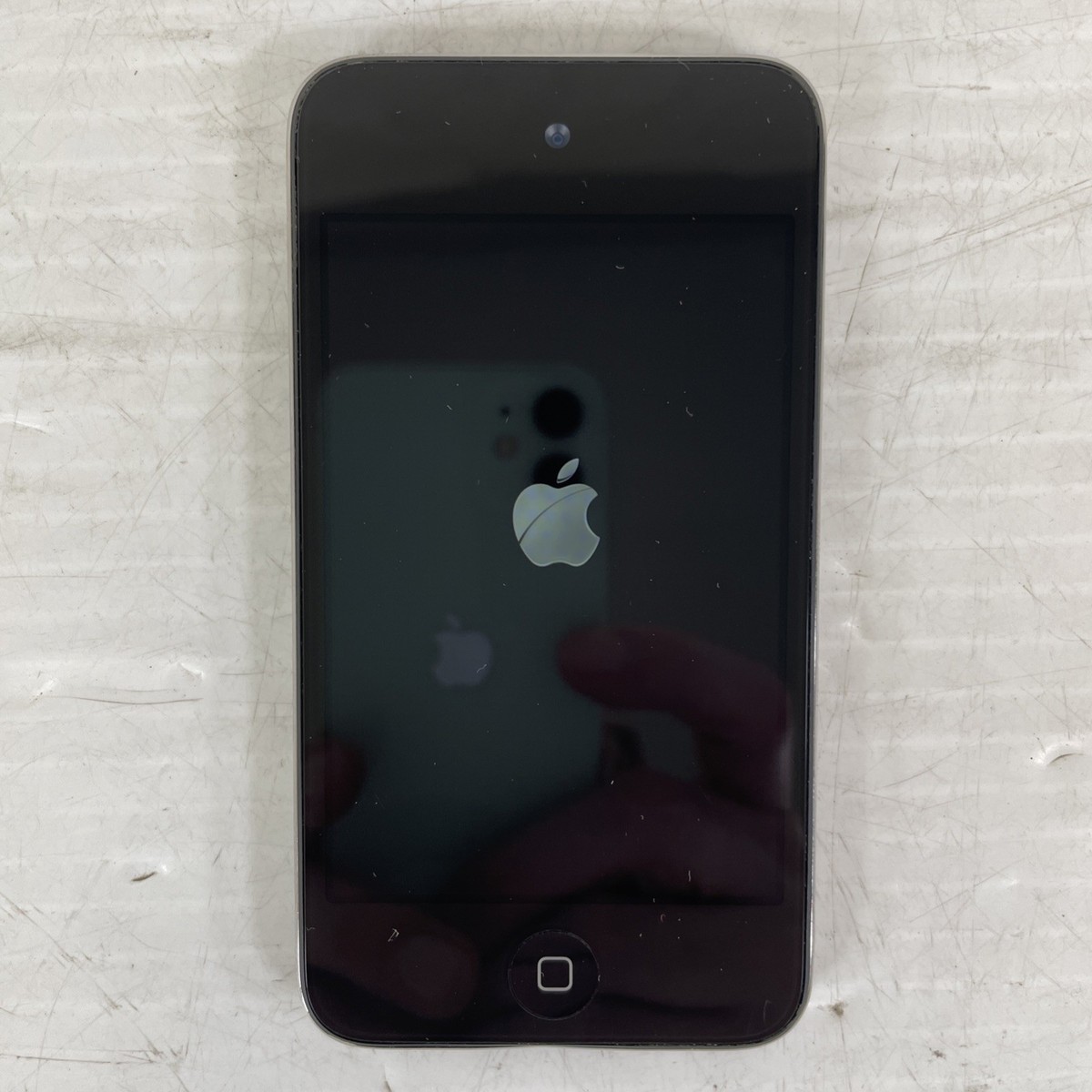Apple iPod Touch 4 4th Generation A1367 8GB Black / Silver Works