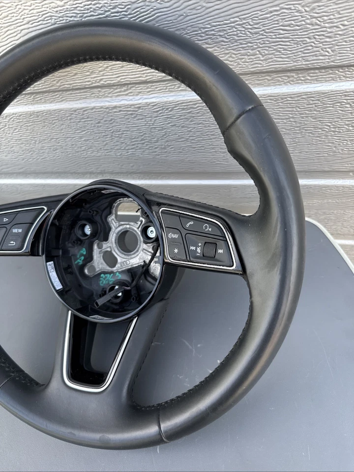 LENKRAD LEDERLENKRAD AUDI A1 A3 A6 S1 S3 8Y  MFL ABGEFLACHT E124 - Bild 3 von 4