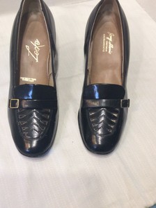 wide width vintage shoes