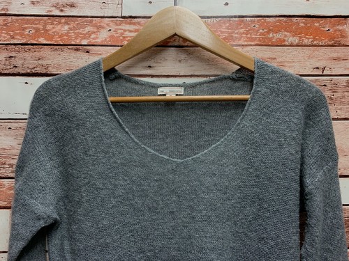 Gap Women’s Gray Thin Wool Tunic Sweater. Size XSmall. - Picture 3 of 6