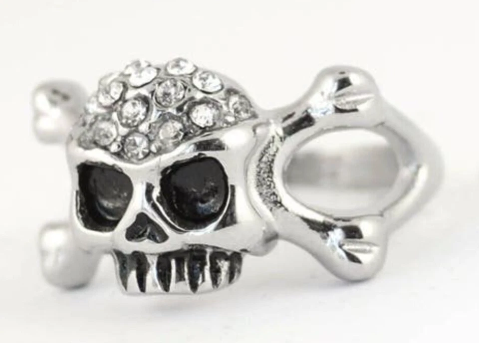 Ladies CZ Skull & Crossbones Bling Ring 105 - Image 4 of 4