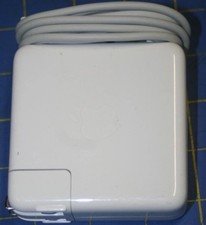 Genuine Apple MacBook Pro MagSafe A1222 18.5V 85W Power AC adapter