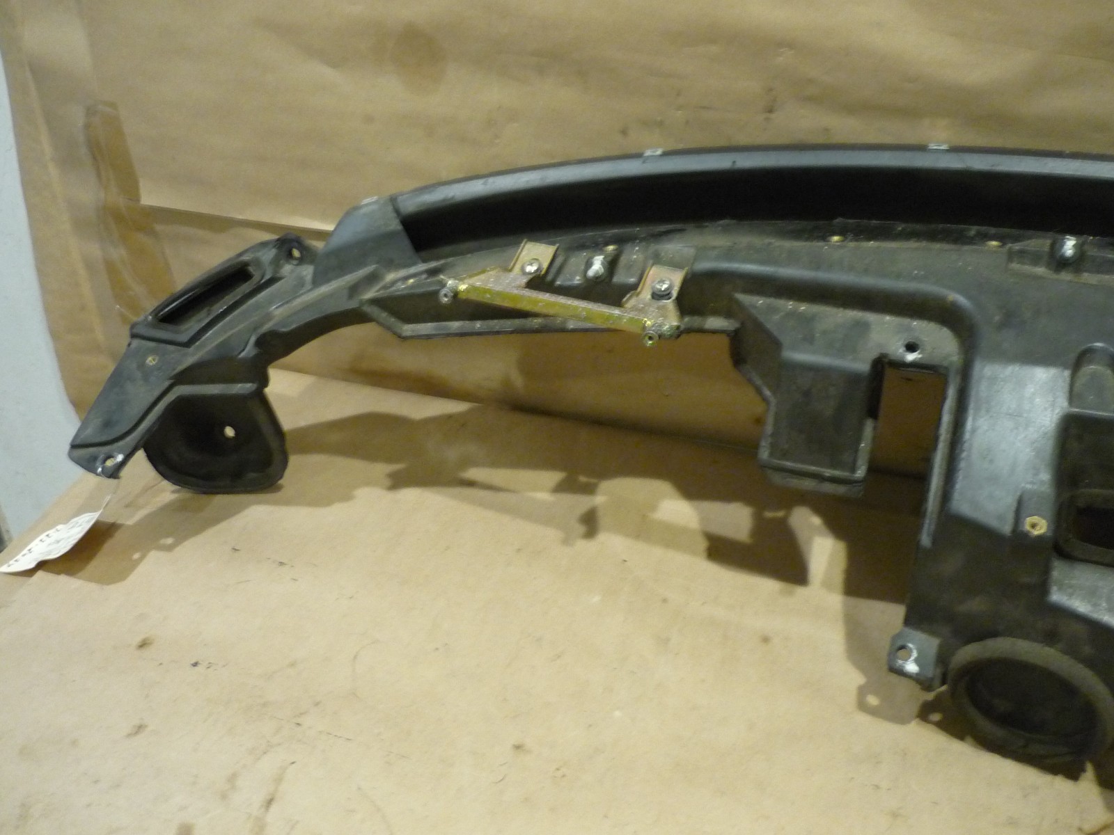 Maserati 4200 - Air Ducting For Dashboard (USED)   P/N 67239600