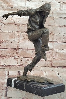 Mid Century Modern Bronze Break Dancer Figurine Wohn-Und Büro Dekor
