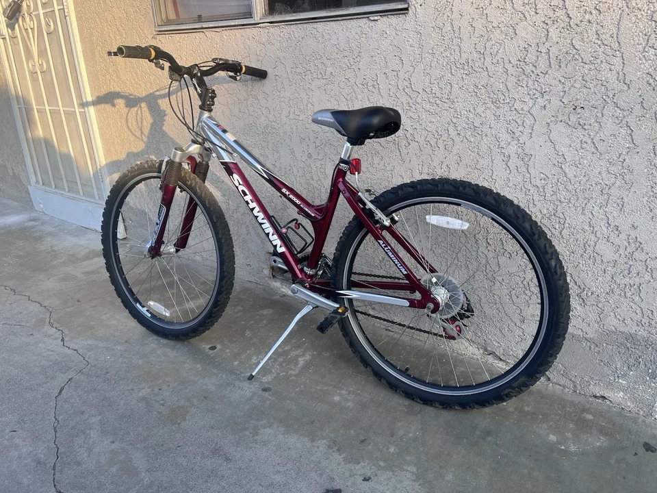 Bicicleta Schwinn sx2000 aluminio rojo oscuro Foto 2 de 4