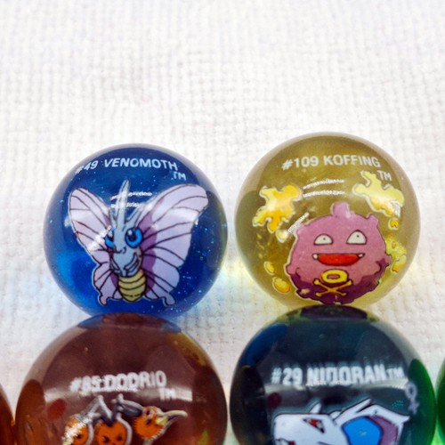Pokemon PokeBall Charizard Collector Marble Shooter with 8 Marbles 2000 WORKS - Picture 15 of 15