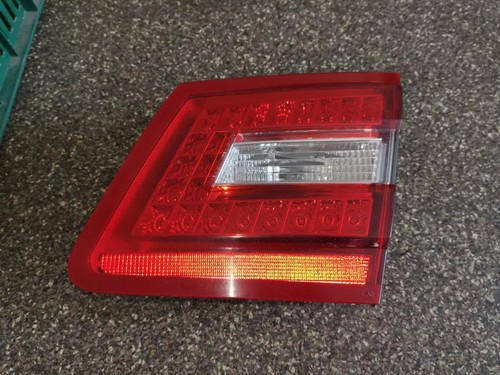 MERCEDES-BENZ E W211 Heckklappenleuchte rechts 2128201064 2.20 Diesel 33854680