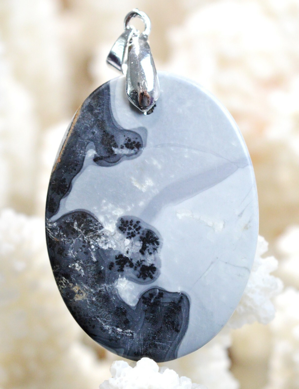Jaspe maligano 45 carats en pendentif, cabochon en pierre naturelle contre le stress