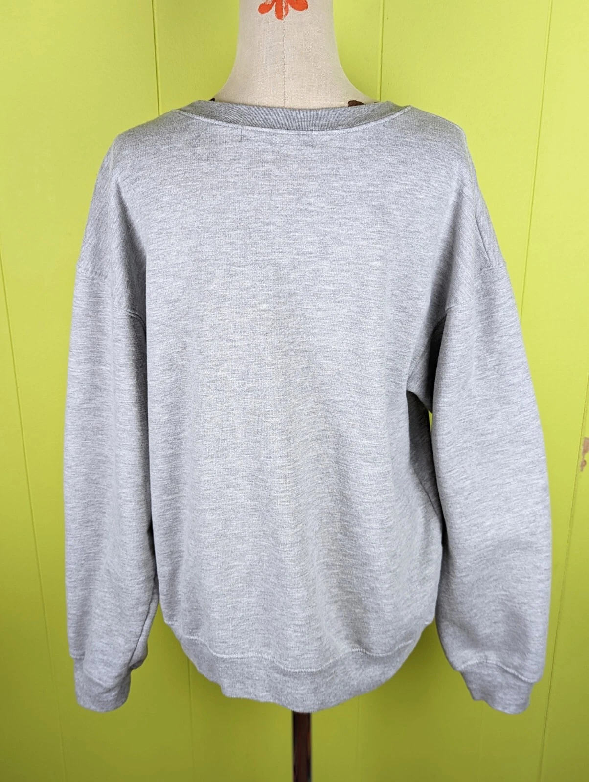 VETEMENTS Felpa grigia Wound Up donna XL 15 17 grata benedetta Natale usata in ottime condizioni