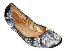 New ALL BLACK Pearl Rhinestone embroidered floral Ballet Flats shoes gray 10