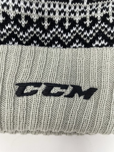 CCM Blainville-Boisbriand Armada Hockey Winter Hat Cap Pom Black Grey NWT - Picture 4 of 8