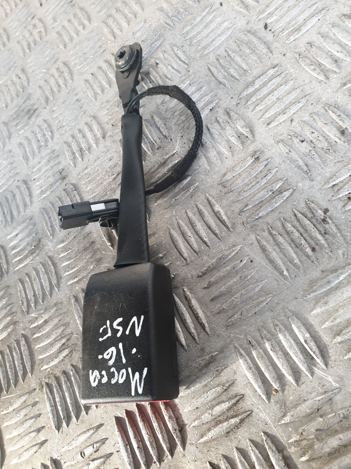 Vauxhall Mokka Seat Belt Catcher Passenger FRONT 2016 BLACK BELT Anchor