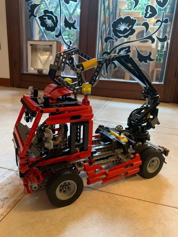 LEGO Technic 8436 Truck, foto 2 di 3