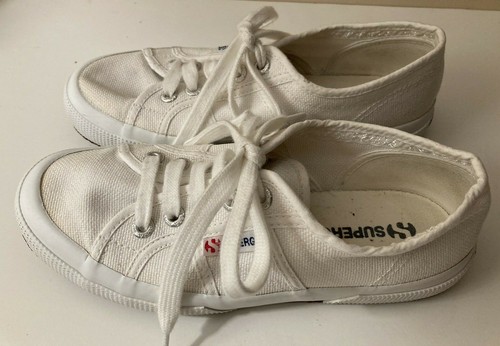 white superga size 5