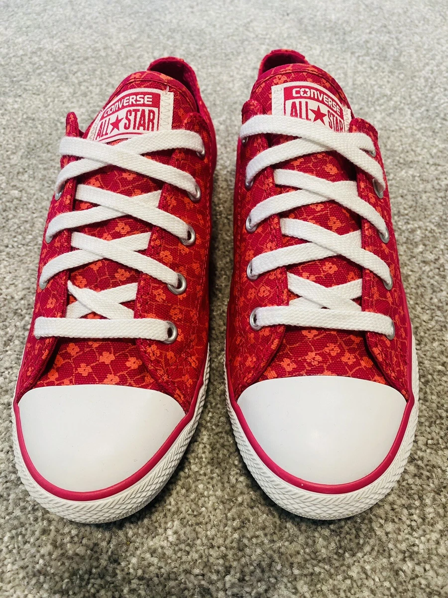 Ladies pink converse size 6 deals