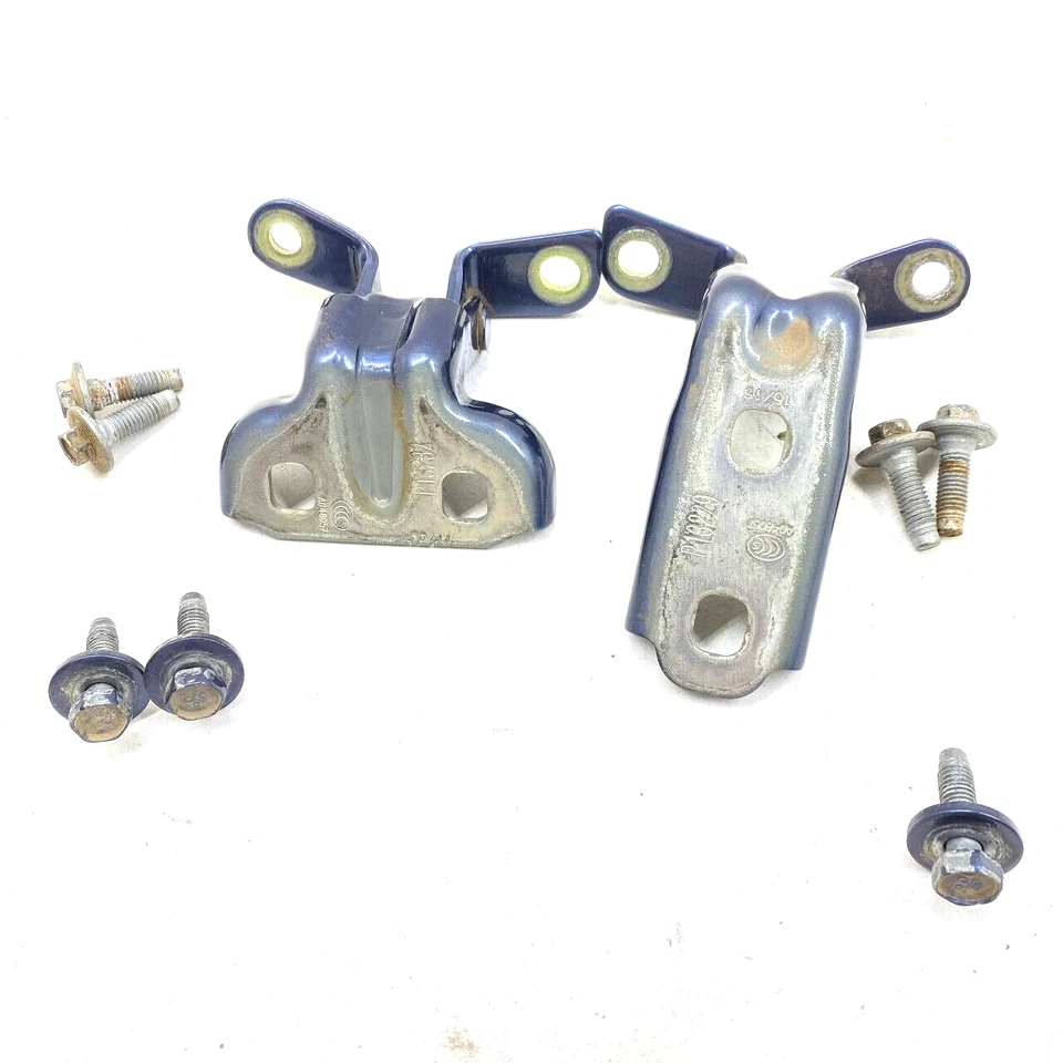 Chevrolet Malibu 2013-2015 bisagra de puerta trasera derecha inferior y superior OEM azul Foto 2 de 4