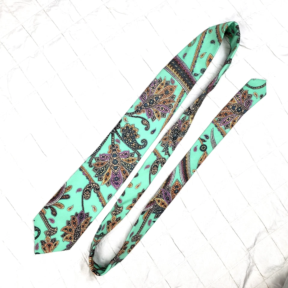 Vintage Polo Ralph Lauren Hand Made USA Men Green Silk Tie Victorian Paisley - Image 3 of 4