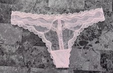 NWT VICTORIA'S SECRET DREAM ANGELS MEDIUM PINK LACE MESH RARE THONG PANTIES