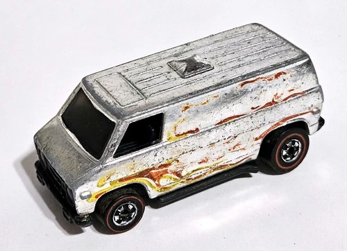 Hot Wheels Redline Super Van Super Chromes Flames Hong Kong Number 9205