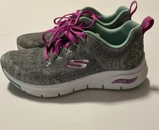 Skechers Arch Fit Air Cooled Women’s Shoes Size 6.5 Gray Pink Blue GMLT