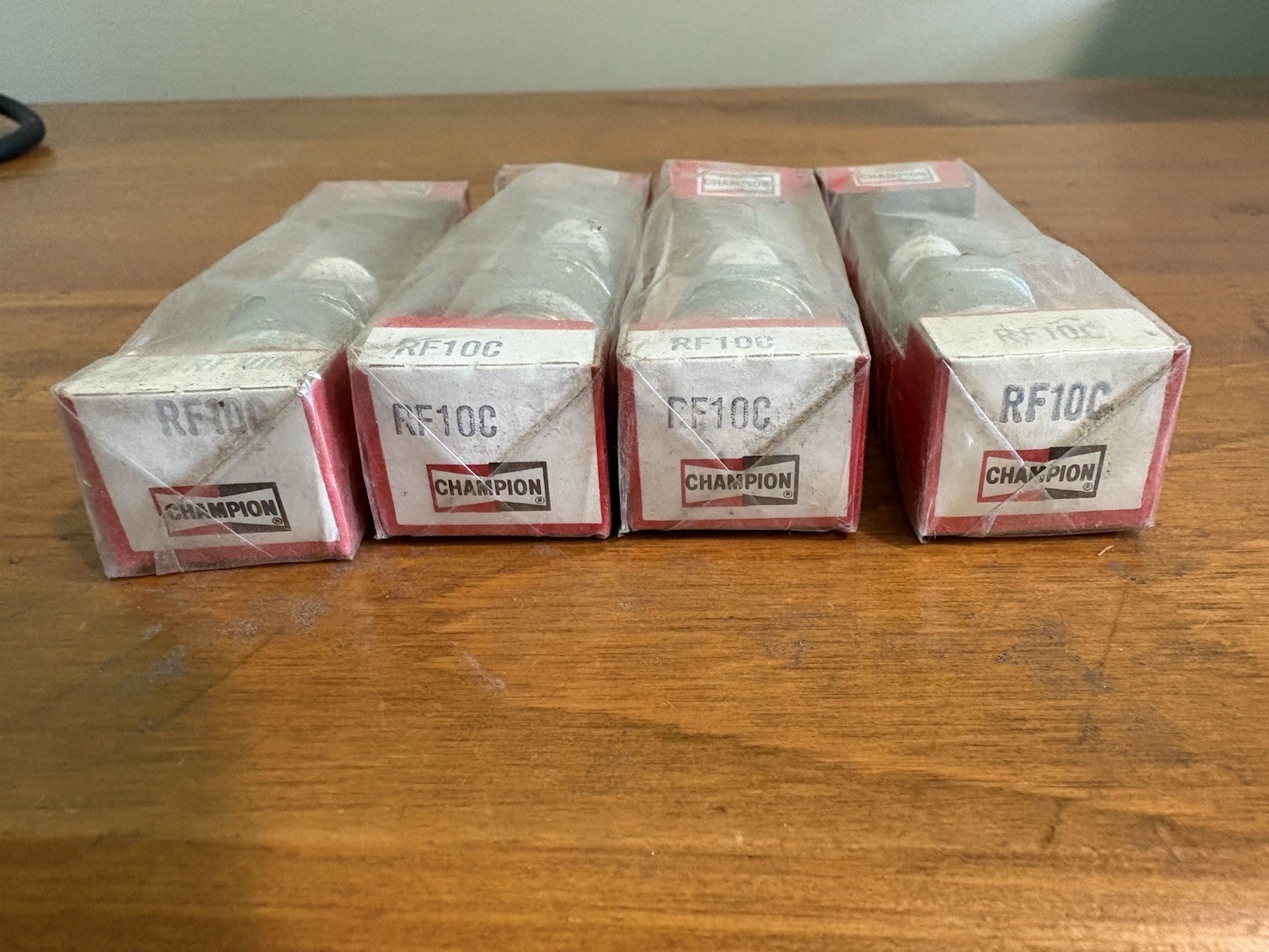 Champion 129 RF10C Spark Plug Lot of 4