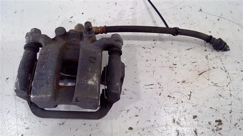 Pinza de freno de disco trasera derecha Nissan Rogue 2019-2021 OEM D40006RA0C  Foto 2 de 4