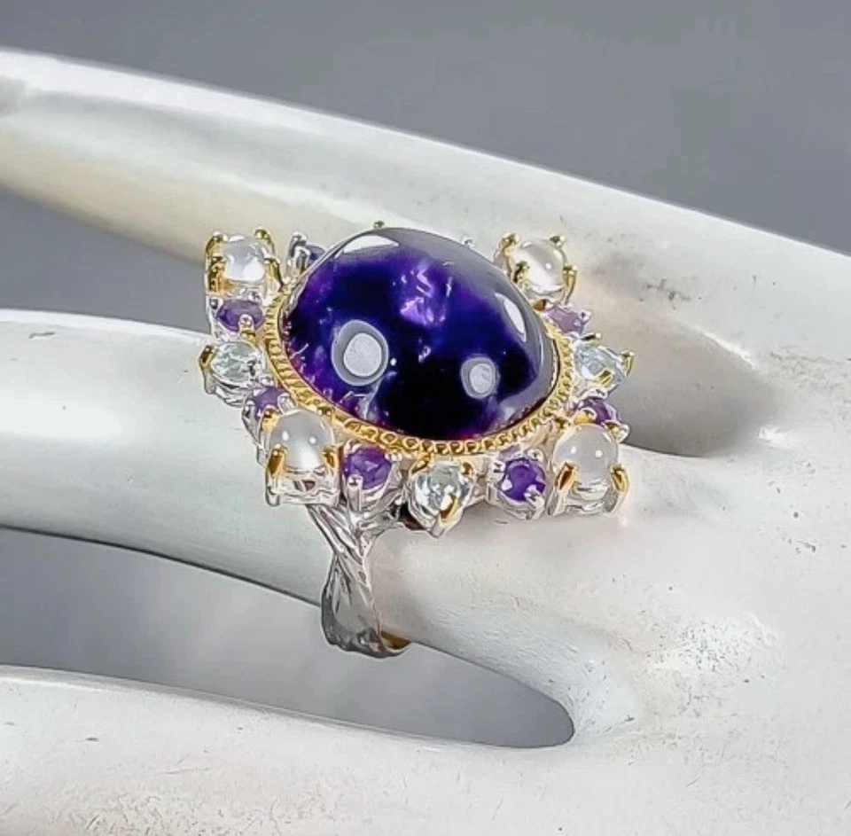 Anillo de cóctel de amatista, piedra lunar, topacio único enchapado en oro 925 de dos tonos Foto 3 de 4