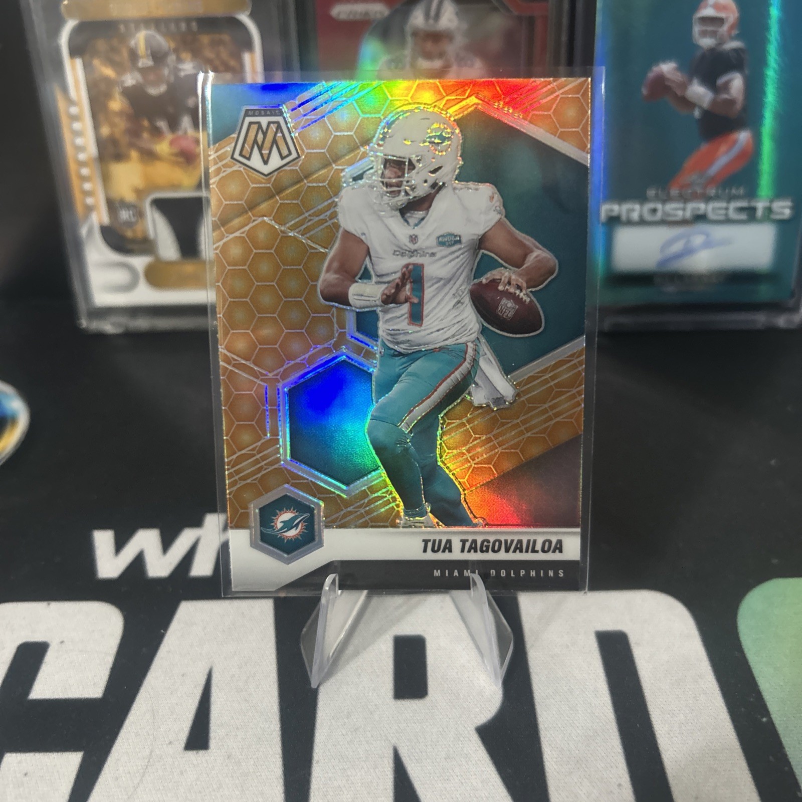 2021 Panini Mosaic - Tua Tagovailoa #122 Honeycomb Case Hit