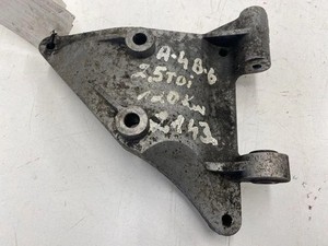 AUDI A4 Avant 8ED, B7 Klimakompressorhalterung 059260885F 2.50 Diesel 33273412