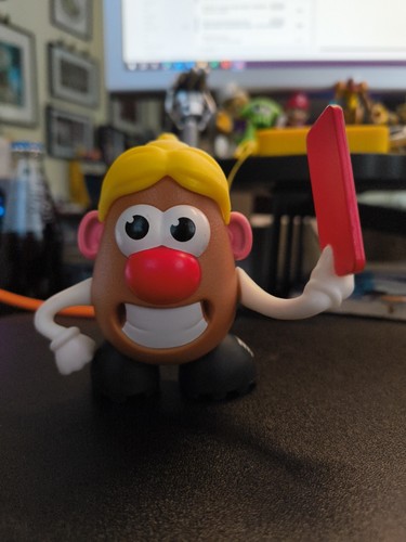 McDonalds Happy Meal Toys Mr Potato Football Figure - MRS REFEREE - Picture 1 of 4