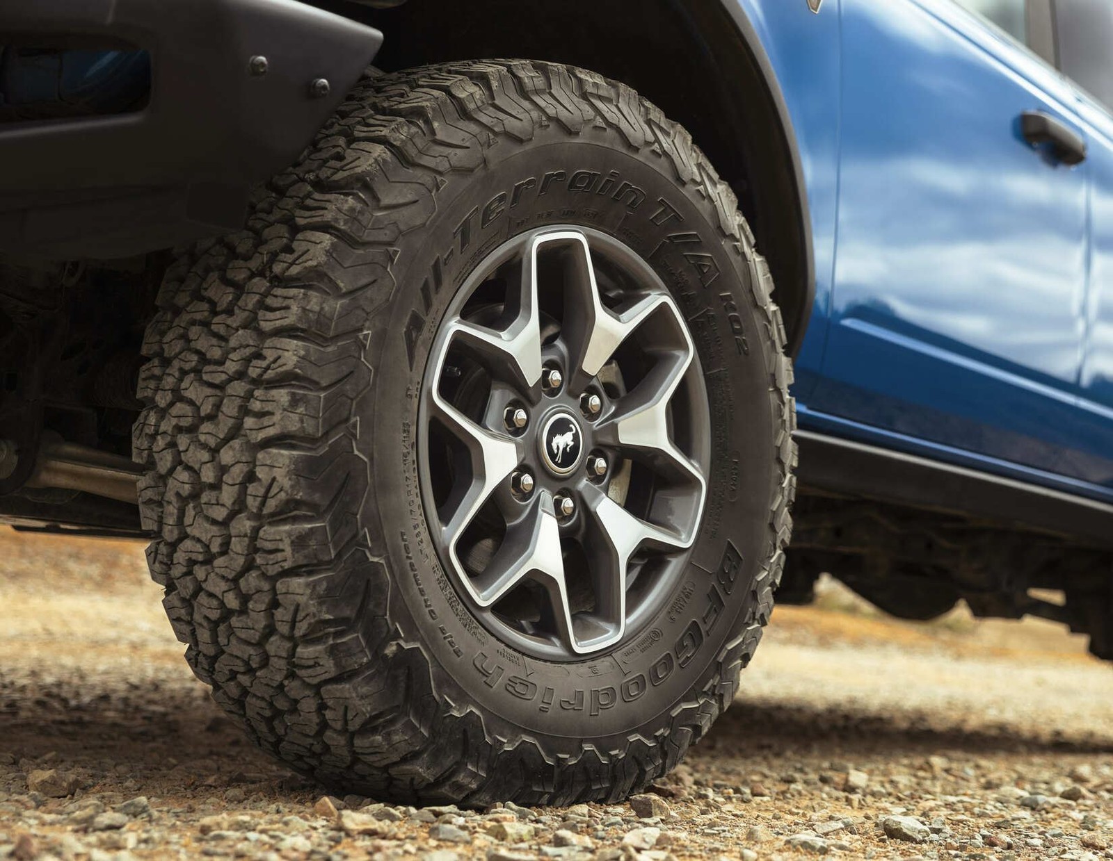 Jante Ford 17 Machined Carbonized Grey en alliage premium
