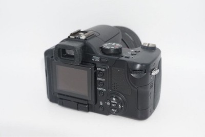 Panasonic LUMIX DMC-FZ50 Digital Camera Tested with Minor Wear and