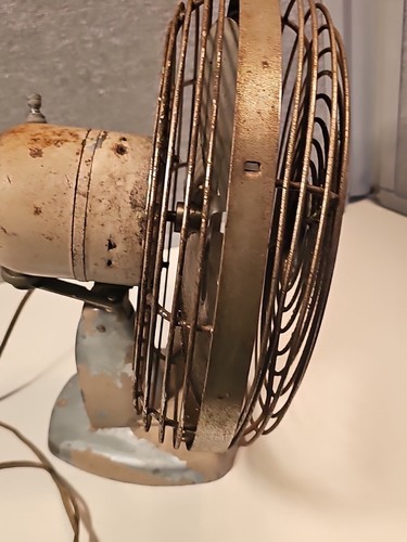 FRIGID Mid Century 12" Oscillating Fan - Steel Heavy !! Works Great ! GE - Picture 8 of 13