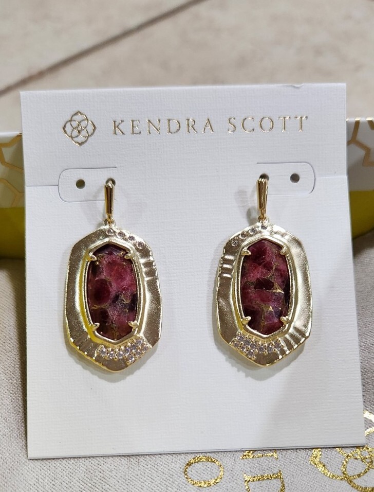 Emilie Drop Earrings Kendra Scott Emmie Earrings Emilie Gold