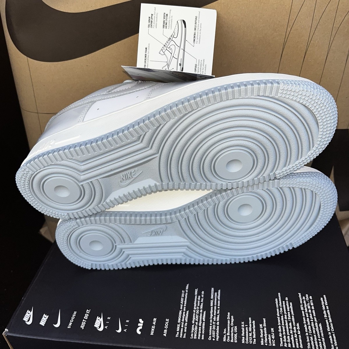 NEW Nike Air Force 1 