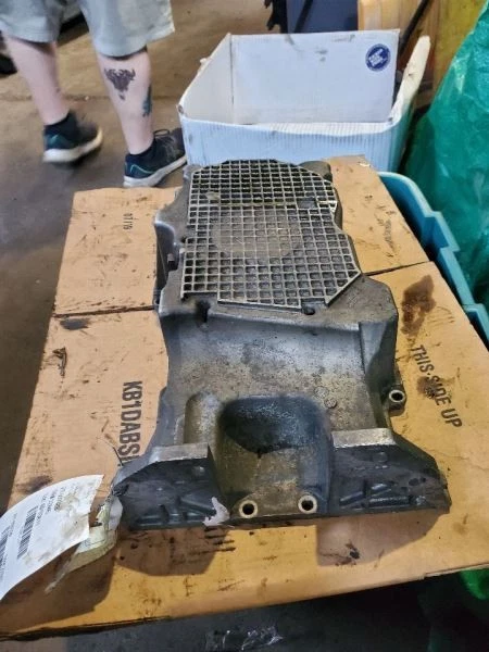 Cacerola de aceite 6-183 3,0 L compatible con 04-06 08 MAZDA TRIBUTE 572477 Foto 3 de 4