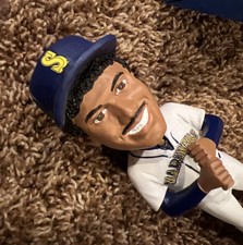 ケン・グリフィーJr／”42・ジャッキー・ロビンソン” ボブルヘッド人形 Amazon.co.jp: ケン グリフィーJr／”42/ジャッキー ロビンソン