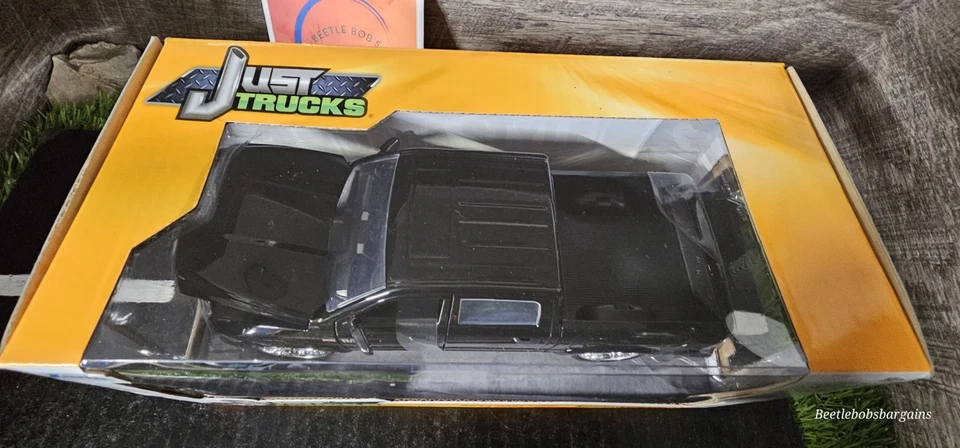 Camión fundido a presión Jada Just Trucks 2016 Ram 1500 edición personalizada escala 1:24 NUEVO Foto 3 de 4