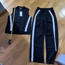 NWT 2 Piece Activewear Set. Size Small. Super Cute 