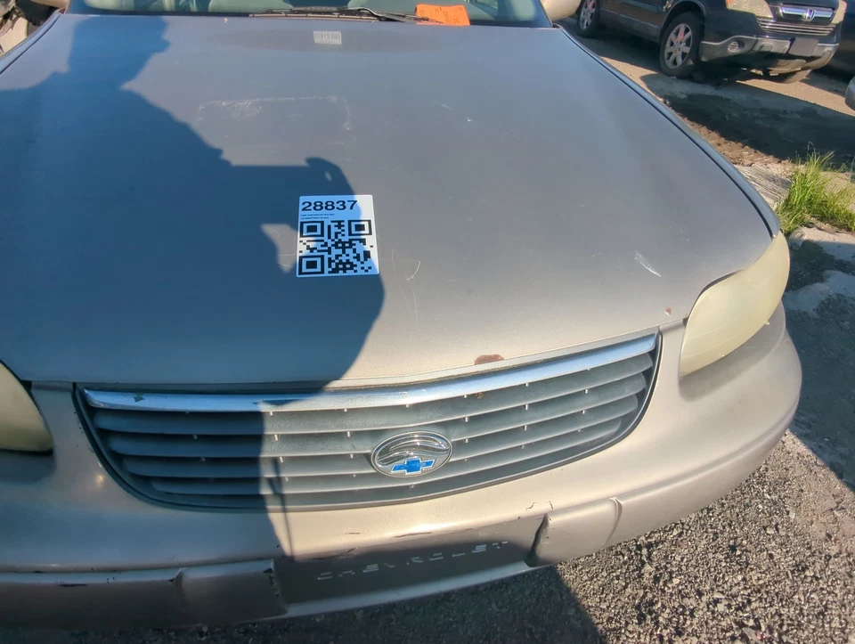 Оригинальный капот Chevrolet Malibu 1997-2005 годов выпуска J7SUM - Изображение 3 из 3