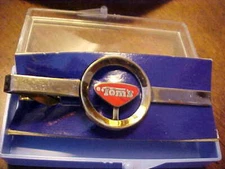 Tom's Peanut, Chip, Logo Tie Clip
