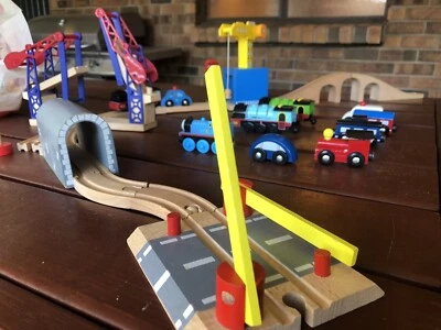 gumtree wooden train set