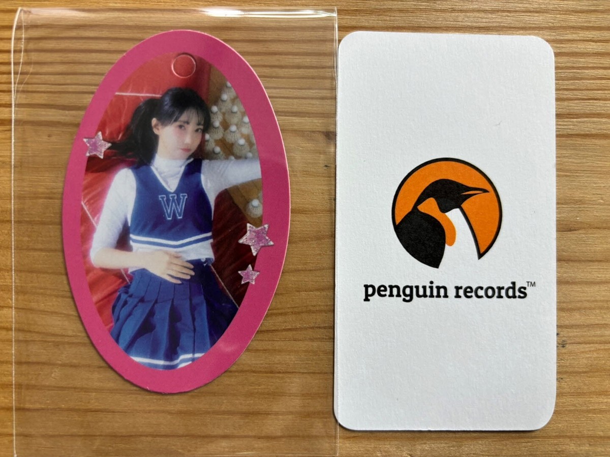 QWER - 1ST MINI ALBUM MANITO Platform ver. MINIRECORD POB